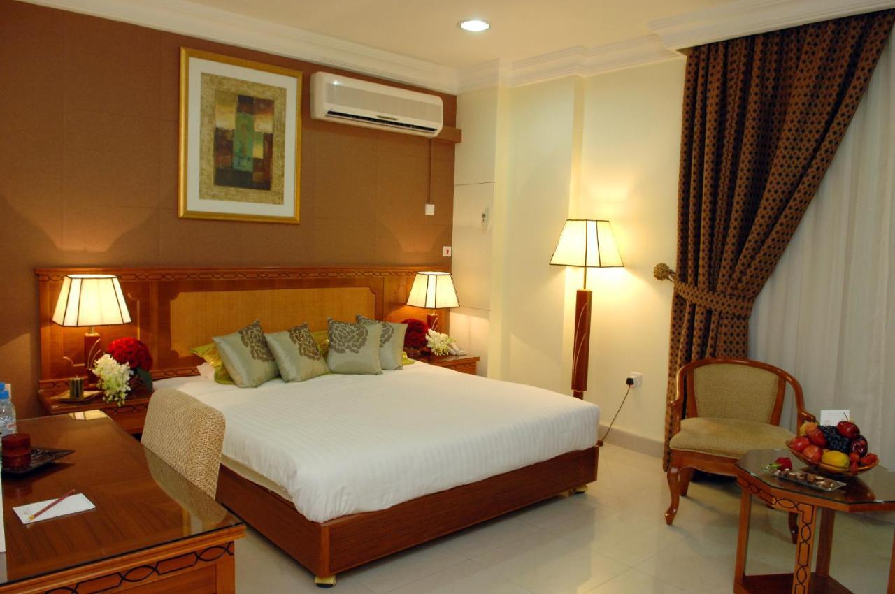 Al Muntazah Plaza Hotel Ντόχα Εξωτερικό φωτογραφία