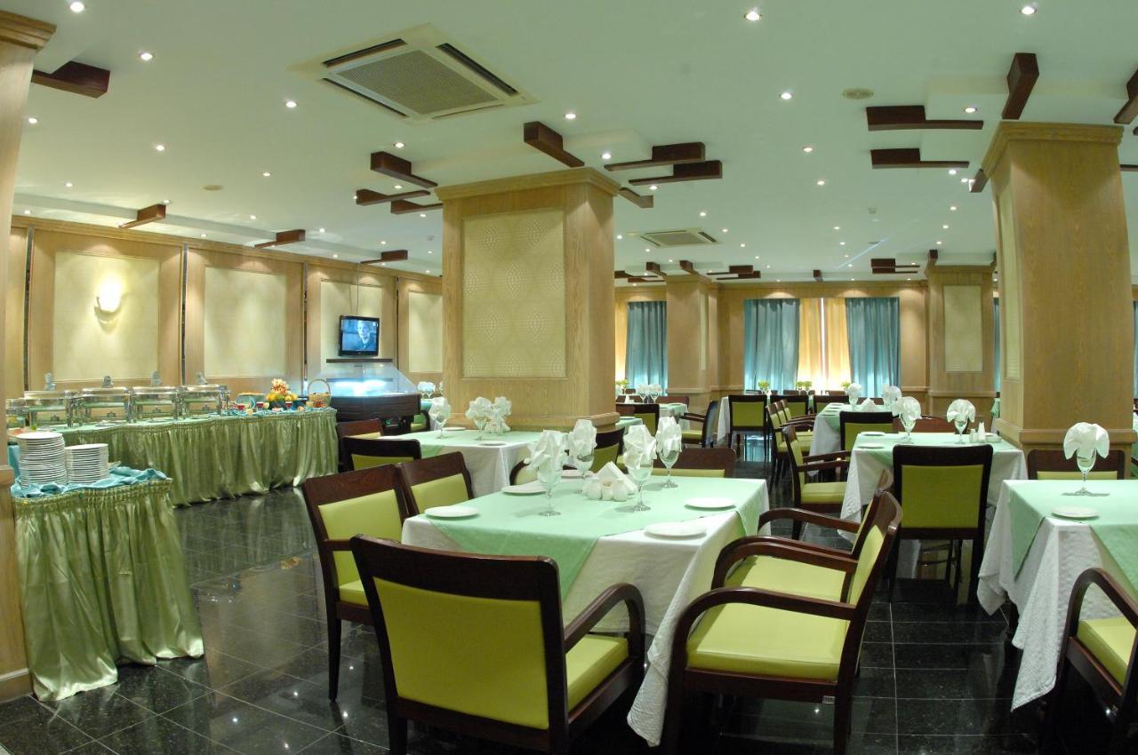 Al Muntazah Plaza Hotel Ντόχα Εξωτερικό φωτογραφία