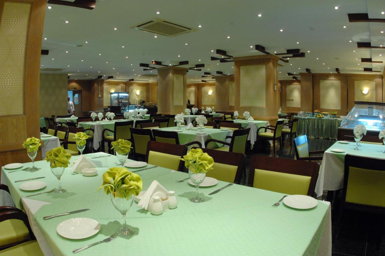 Al Muntazah Plaza Hotel Ντόχα Εξωτερικό φωτογραφία