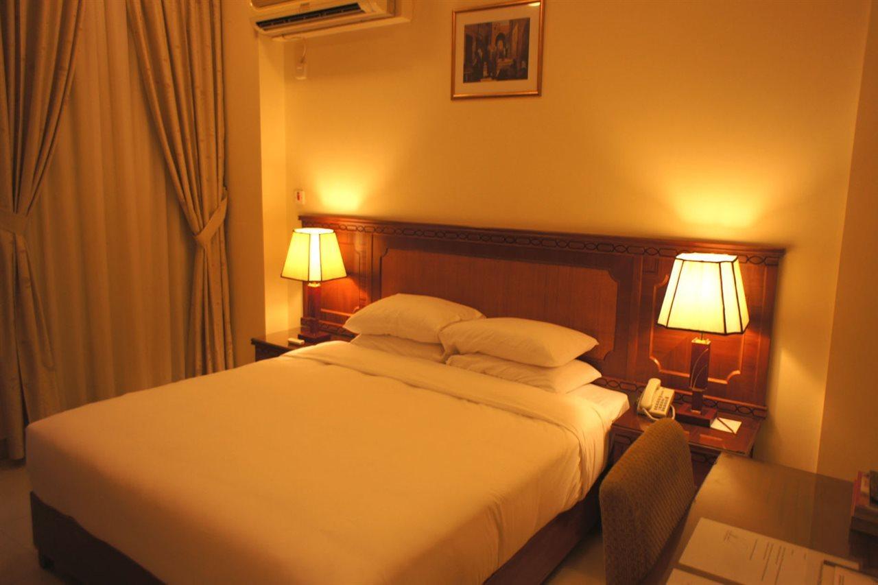 Al Muntazah Plaza Hotel Ντόχα Εξωτερικό φωτογραφία